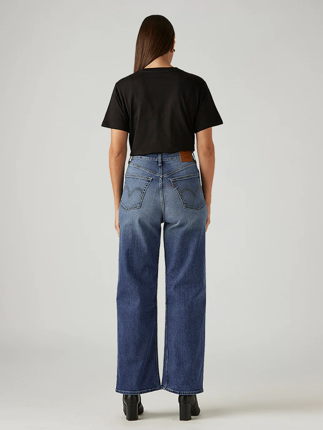 Women's Blue Loose Fit High Rise Jeans - Image 3