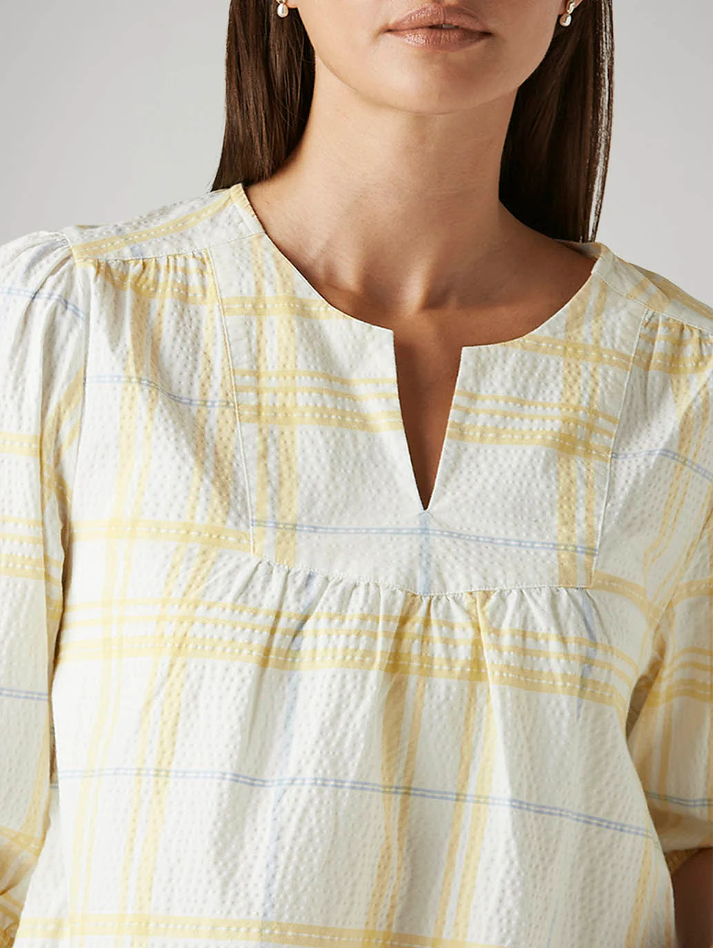 Women's Checkered White V-Neck Top - Image 4