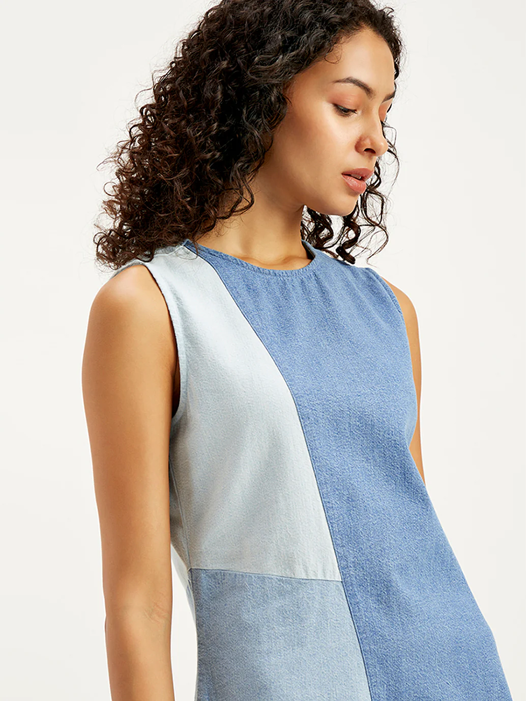 Women's Colorblock Blue Round Neck Mini Denim Dress - Image 5