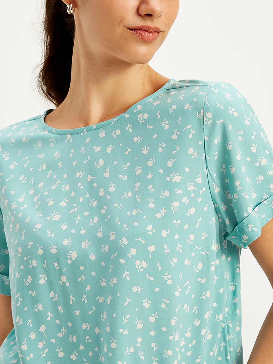 Women's Floral Print Light-Blue Round Neck Top - Image 5