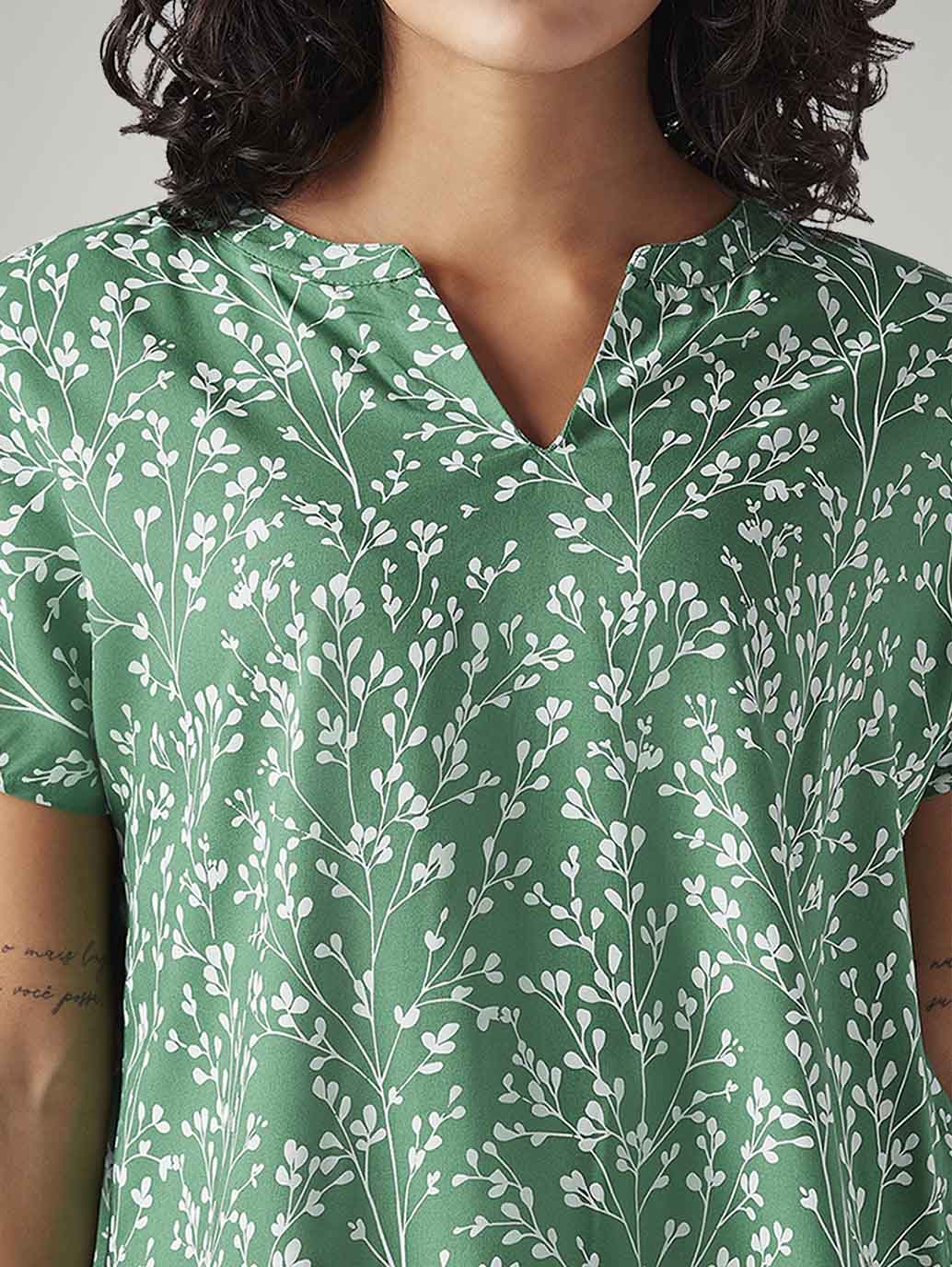 Women's Floral Regular Fit Top - Image 4