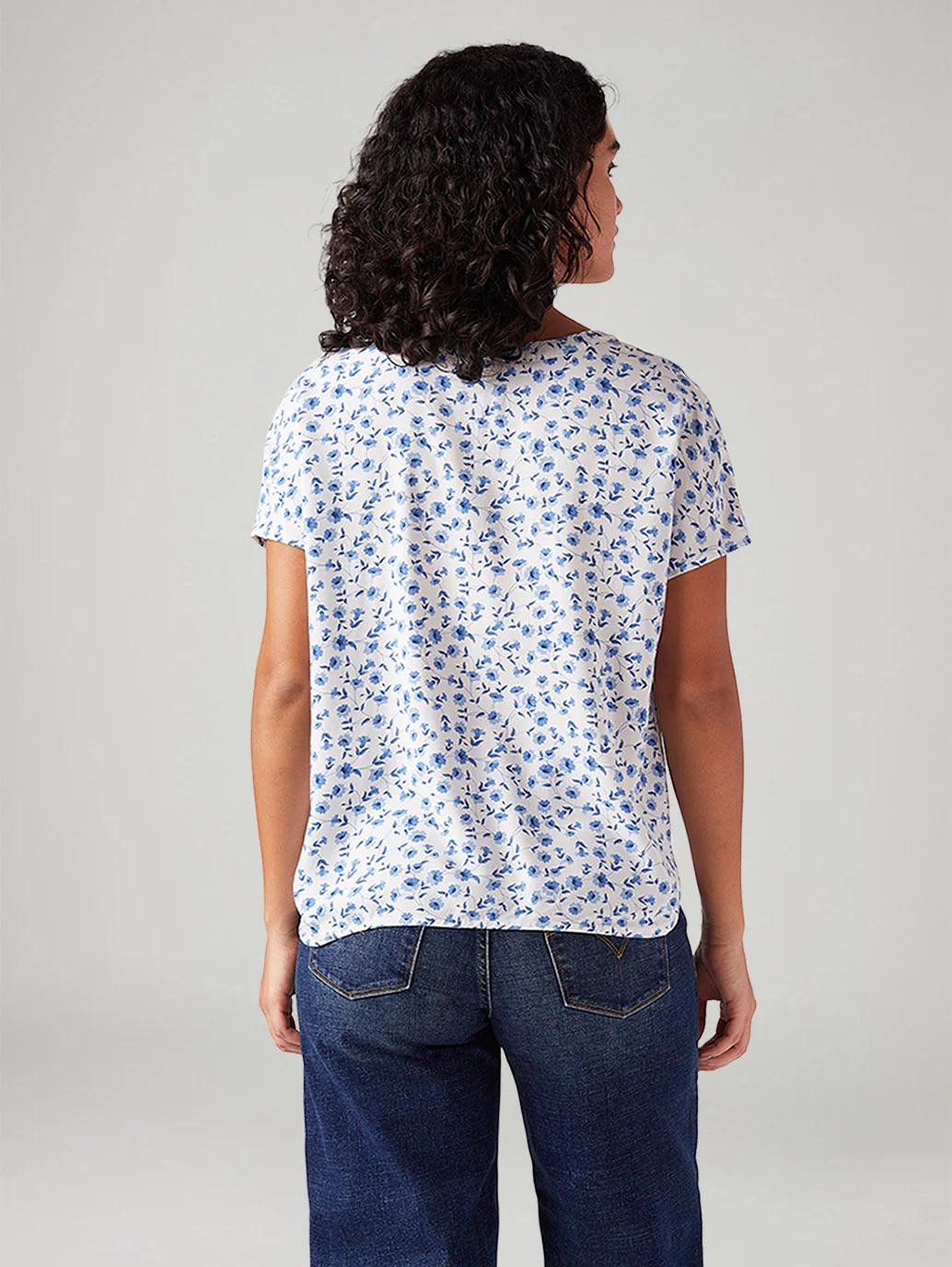 Women's Floral Regular Fit Top - Image 3