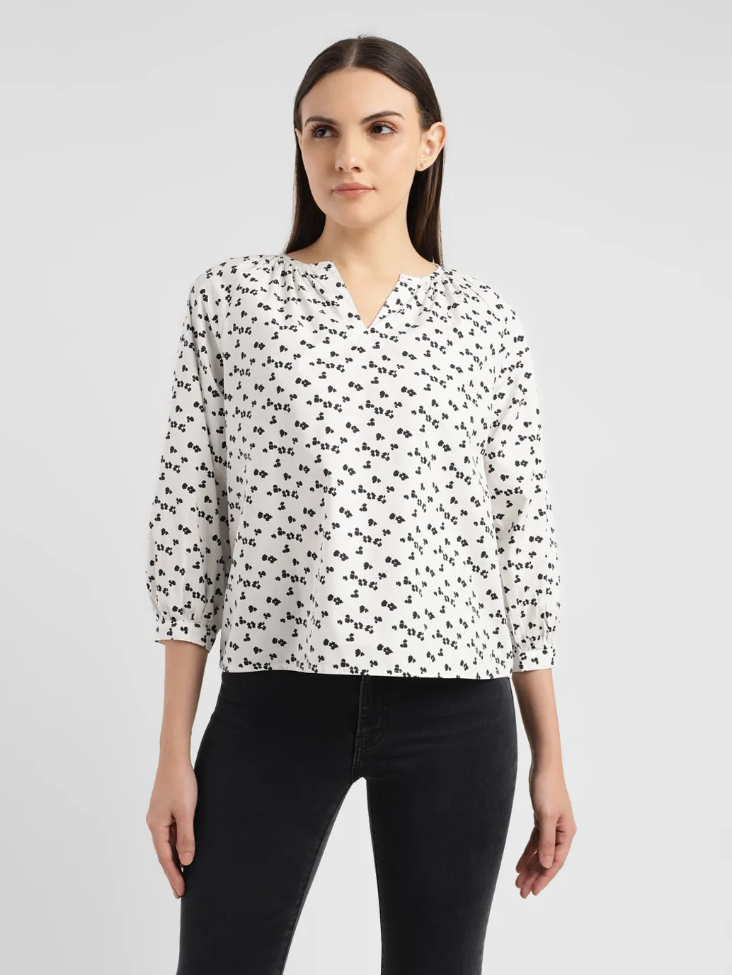 Women's Floral White Round Neck Top - Image 2