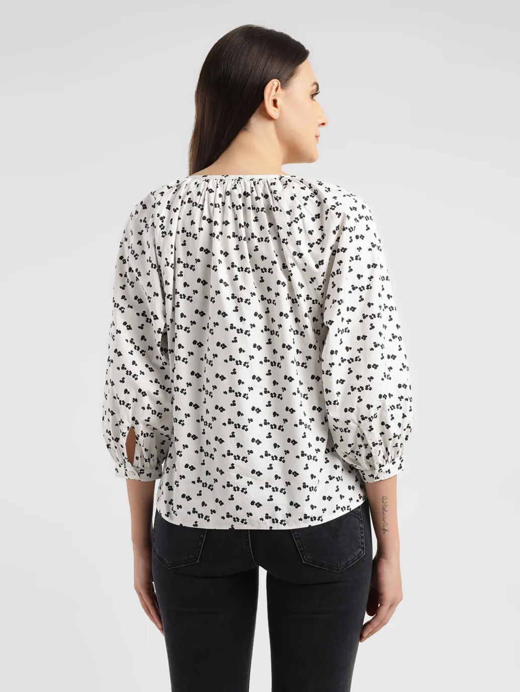 Women's Floral White Round Neck Top - Image 3