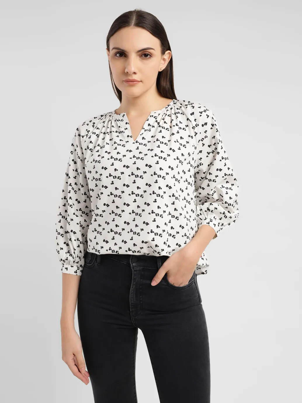 Women's Floral White Round Neck Top - Image 6