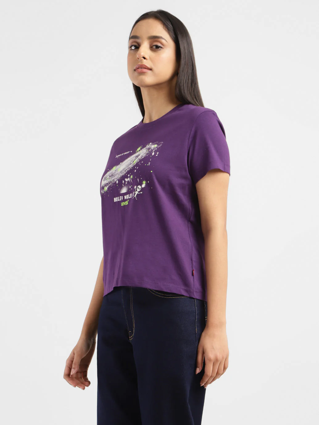 Women's Graphic Print Crew Neck T-Shirt - Image 3