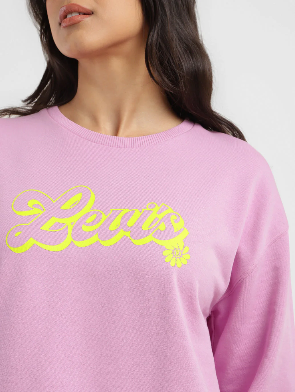 Women's Graphic Print Crew Neck Sweatshirt - Image 5