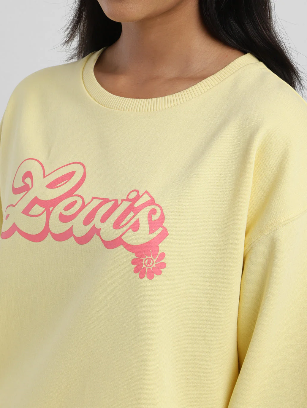 Women's Graphic Print Crew Neck Sweatshirt - Image 5