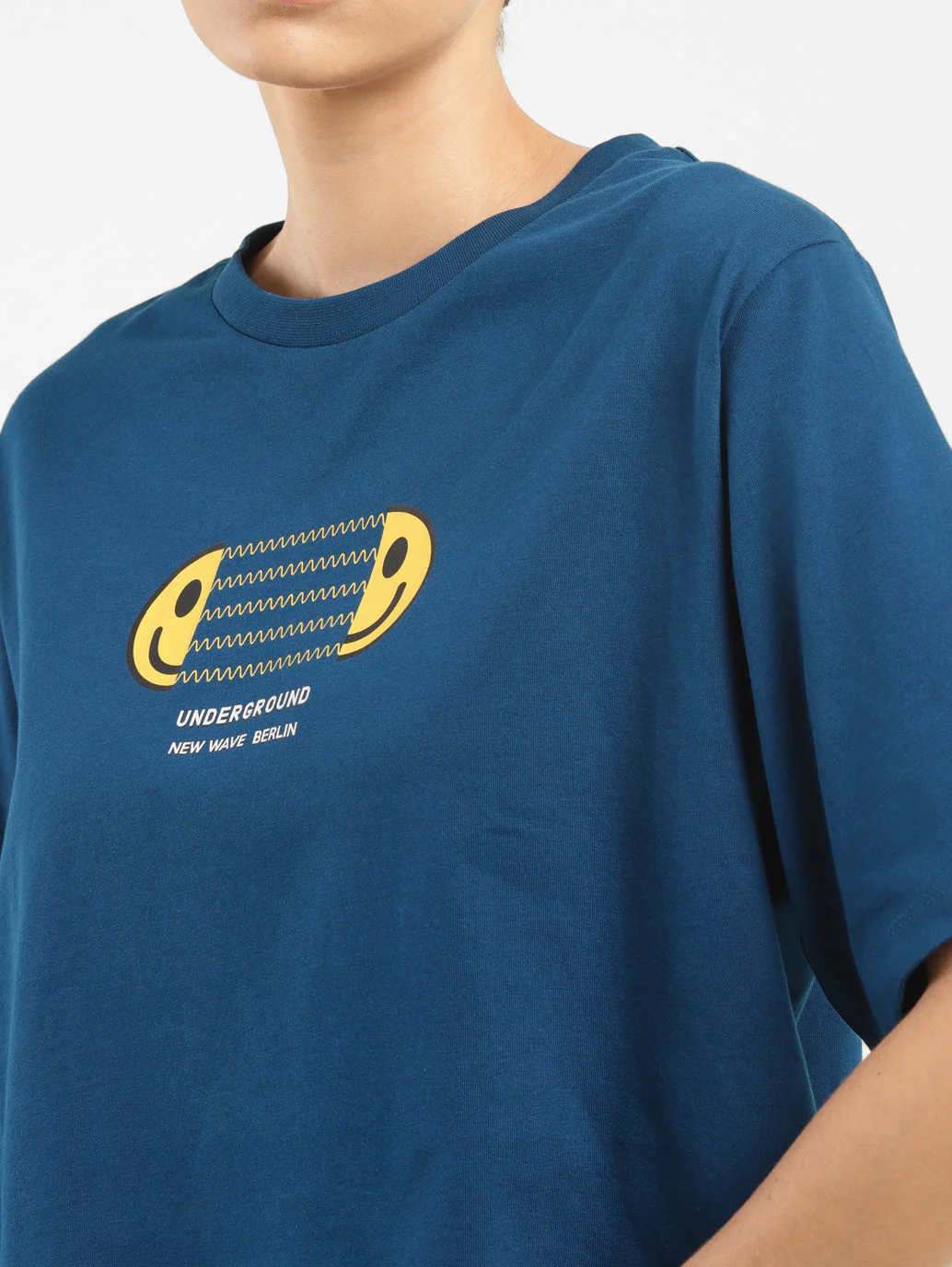 Women's Graphic Print Regular Fit T-Shirt - Image 5