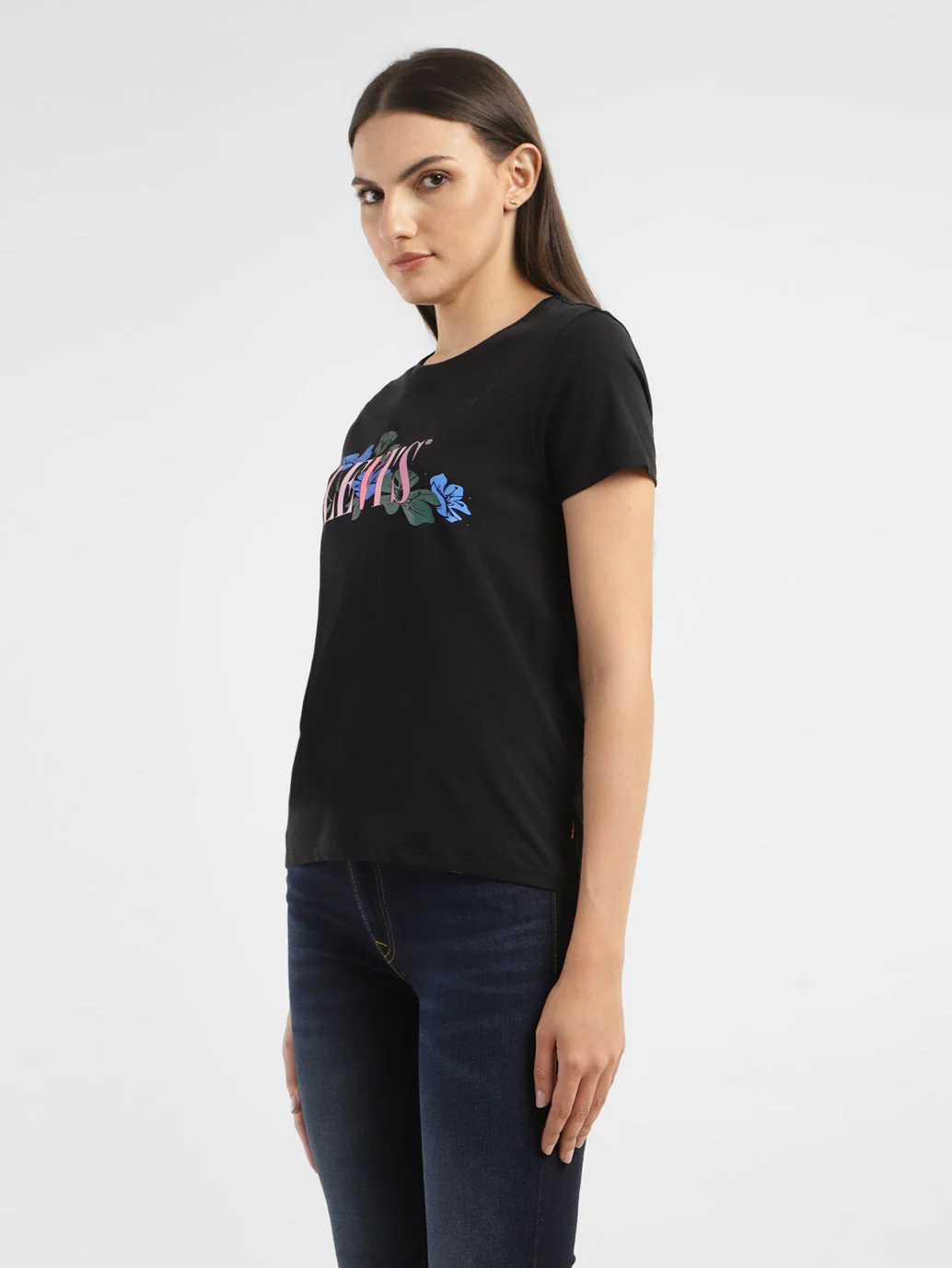Women's Graphic Print Regular Fit T-shirt - Image 4