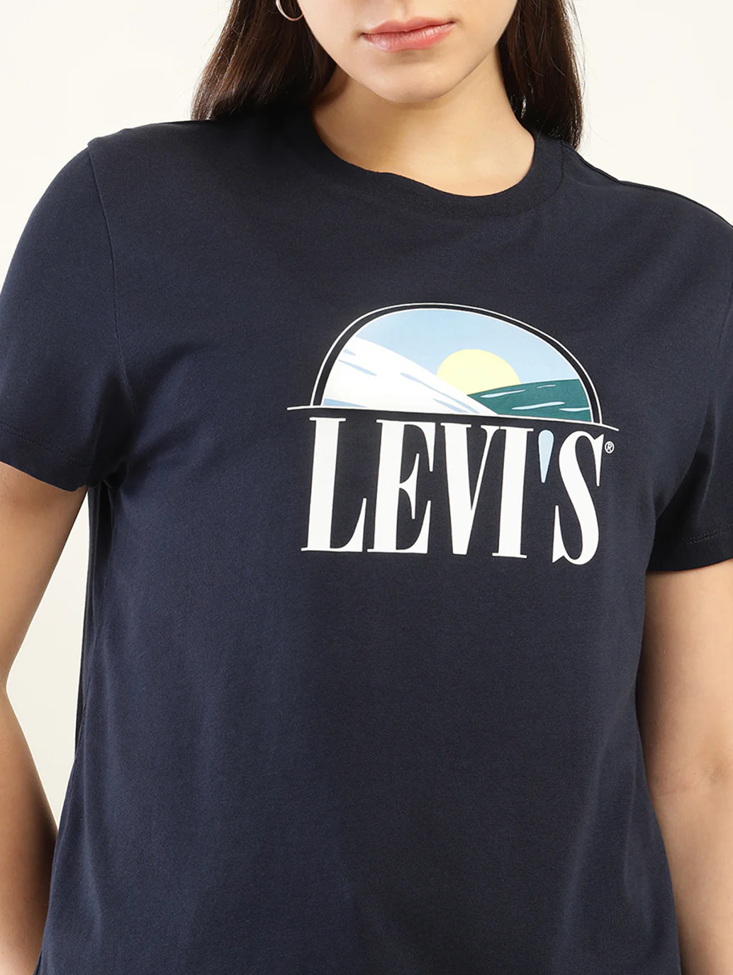 Women's Graphic Print Relaxed Fit T-shirt - Image 4
