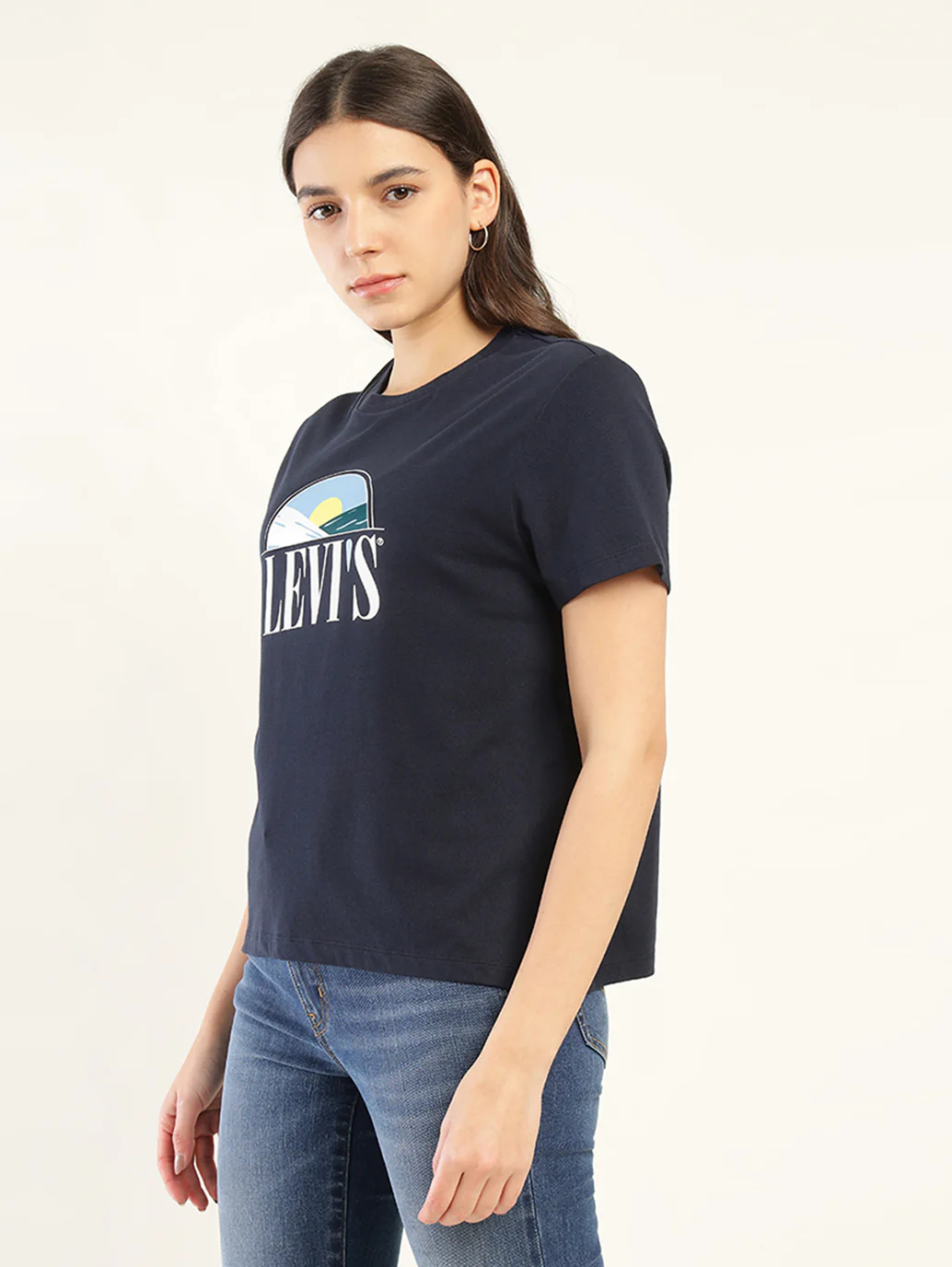 Women's Graphic Print Relaxed Fit T-shirt - Image 5
