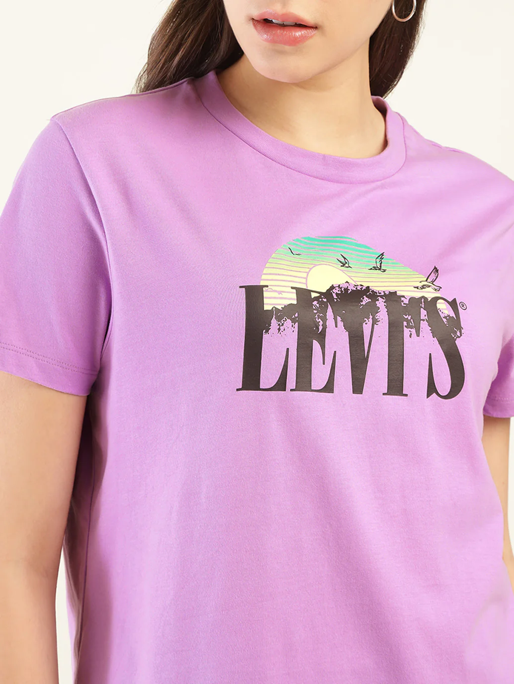 Women's Graphic Print Relaxed Fit T-shirt - Image 4