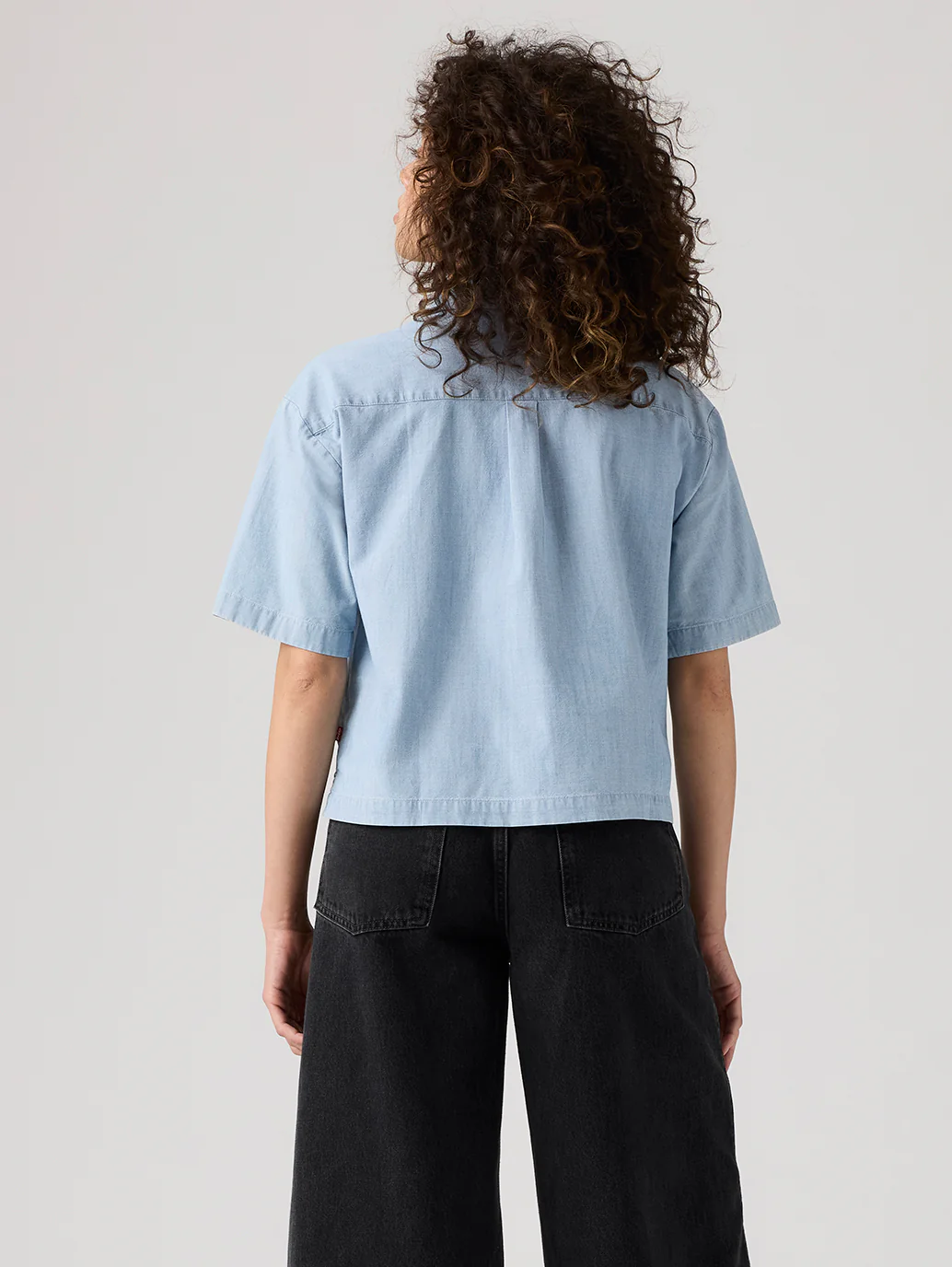 Women's Harlie Short-Sleeve Cropped Shirt - Image 2