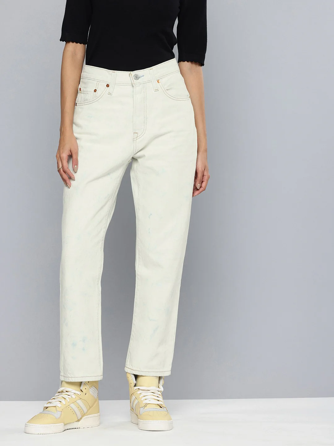 Women's 501 Off White Straight Fit High Rise Jeans - Image 3