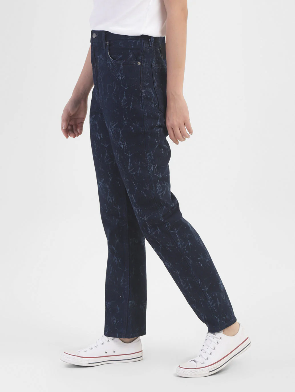 Women's Blue Loose Fit High Rise Jeans - Image 5