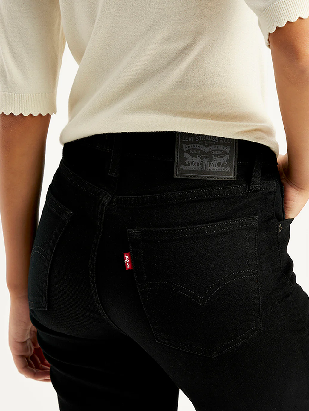 Women's 721 Black Skinny Fit High Rise Jeans - Image 6