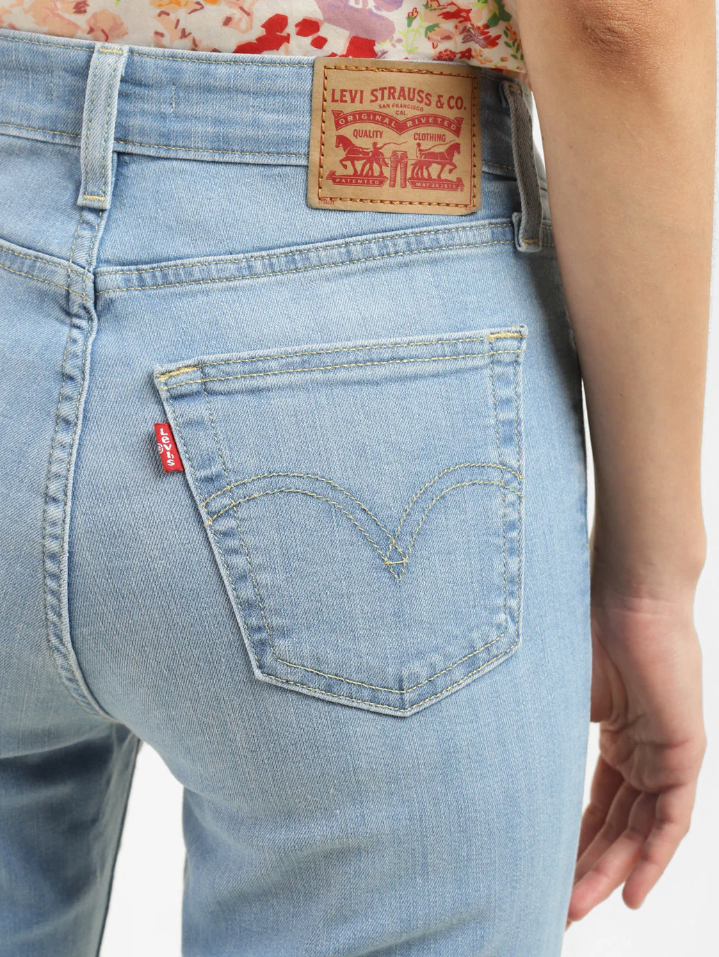 Women's 721 Blue Skinny Fit High Rise Jeans - Image 7