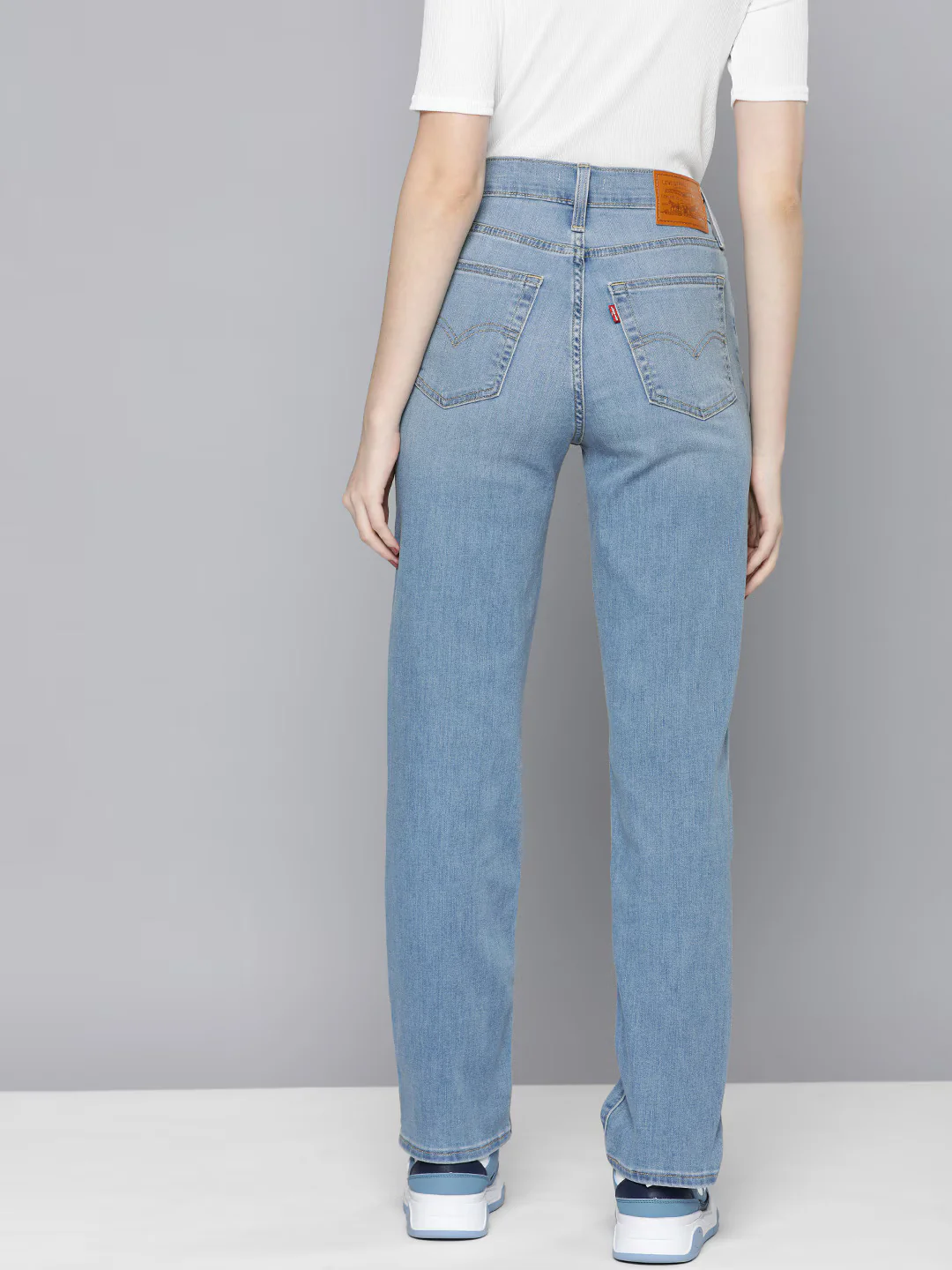 Women's 724 Blue Slim Straight Fit High Rise Jeans - Image 2