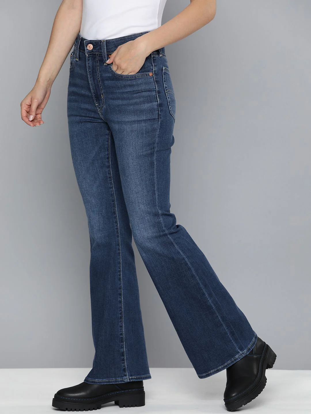 Women's 726 Blue Flared Fit High Rise Jeans - Image 2