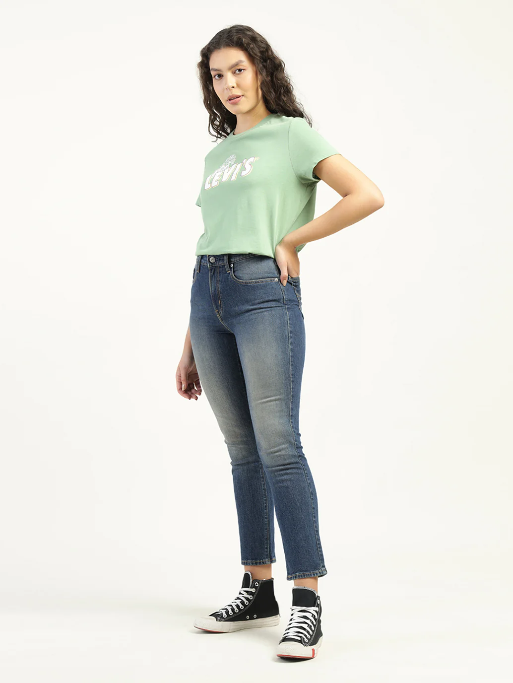 Women's 724 Blue Slim Straight Fit High Rise Jeans