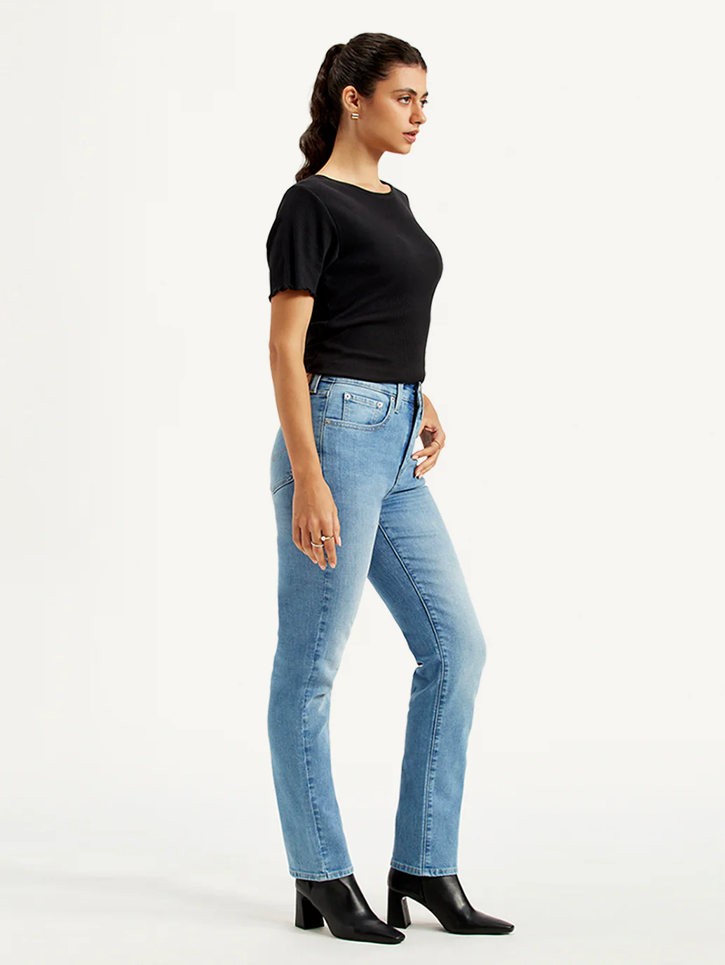 Women's 724 Blue Slim Straight Fit High Rise Jeans - Image 6