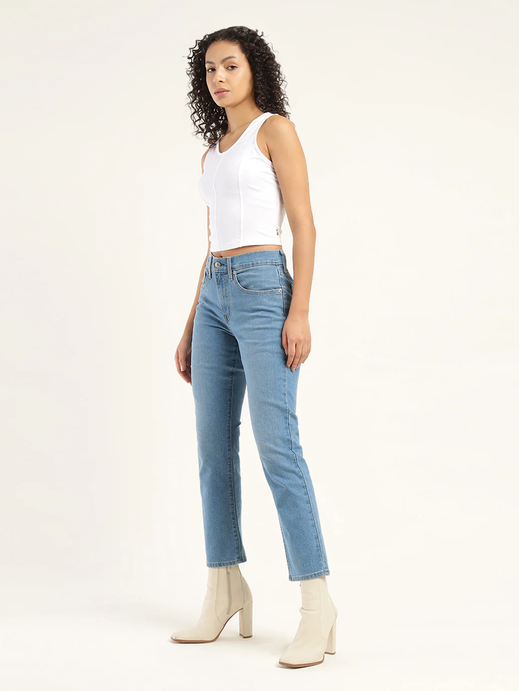 Women's 724 Blue Slim Straight Fit High Rise Jeans - Image 5