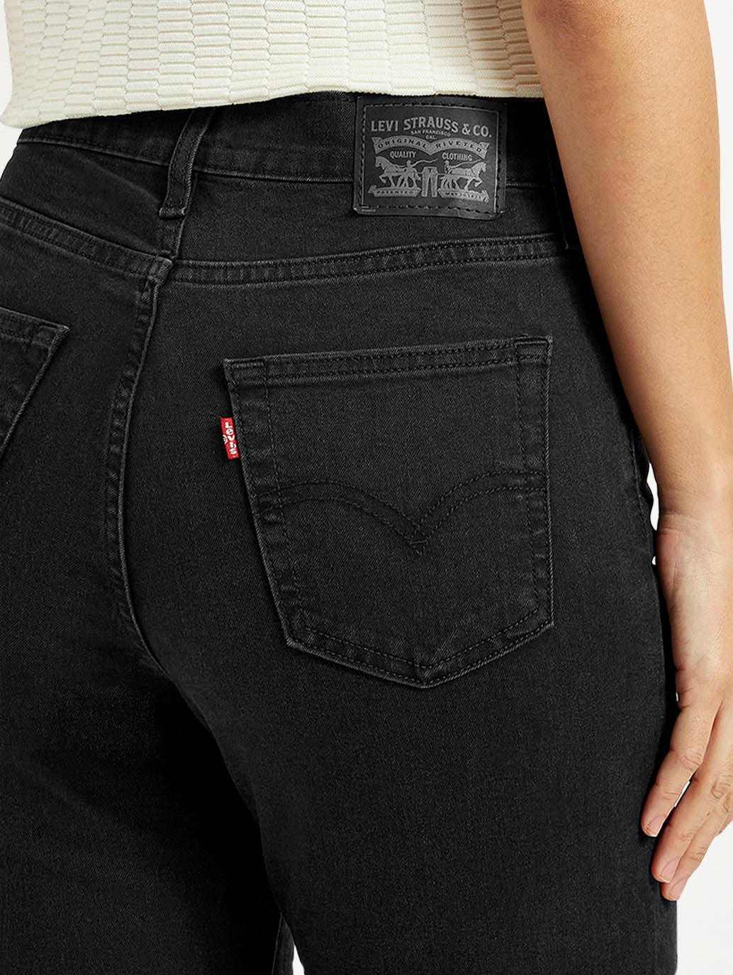 Women's 724 Black Slim Straight Fit High Rise Jeans - Image 6