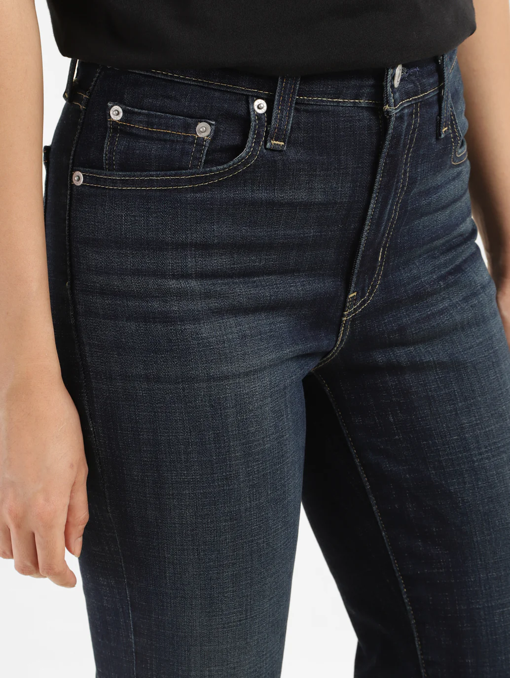 Women's 724 Blue Slim Straight Fit High Rise Jeans - Image 5