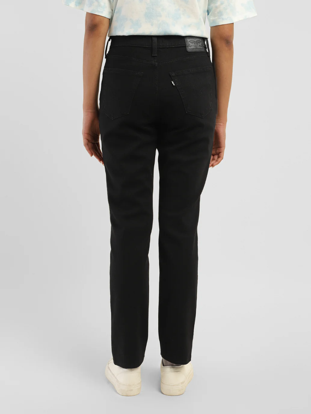 Women's 724 Black Slim Straight Fit High Rise Jeans - Image 3