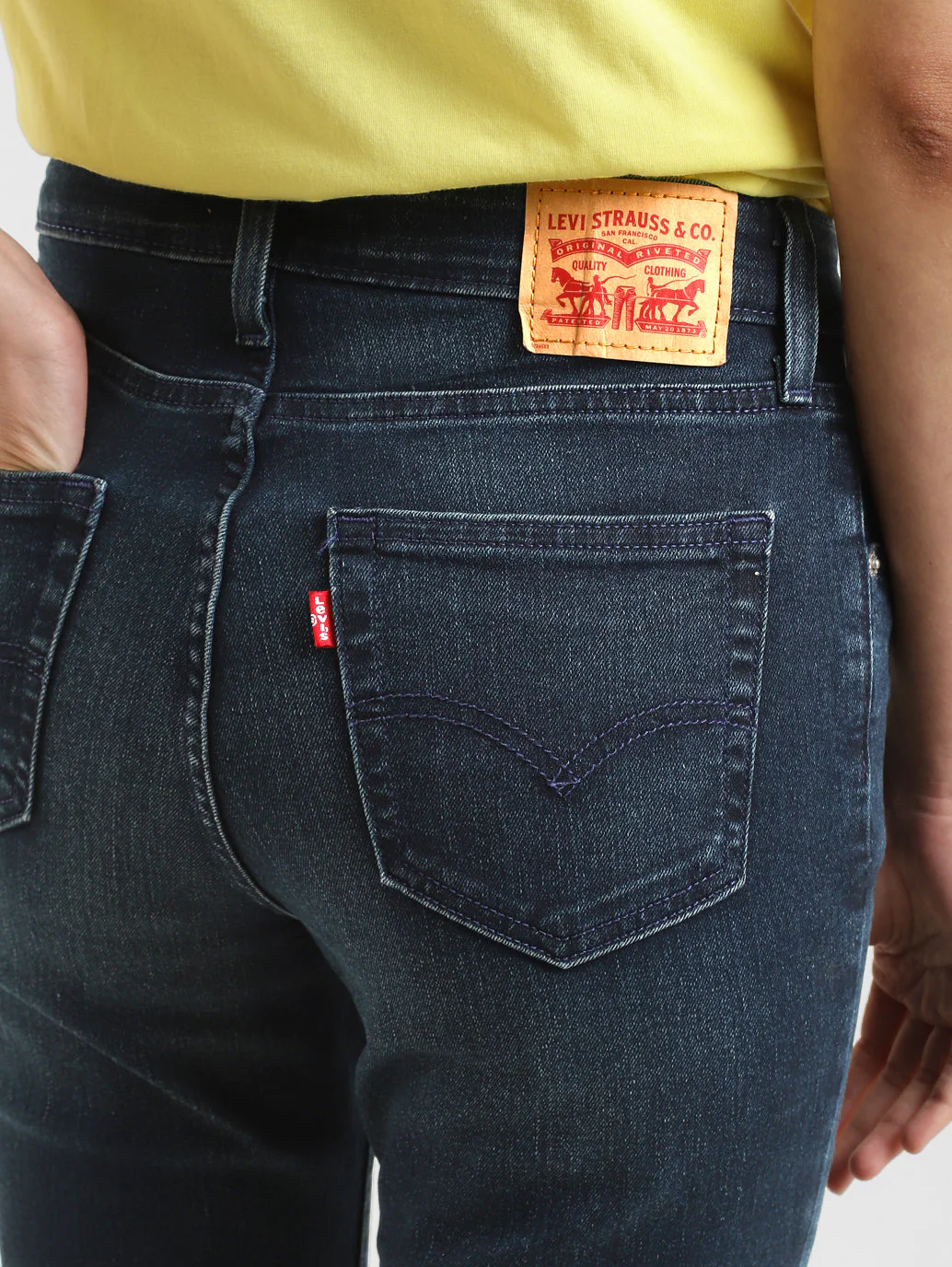 Women's 725 Blue Bootcut Fit High Rise Jeans - Image 7