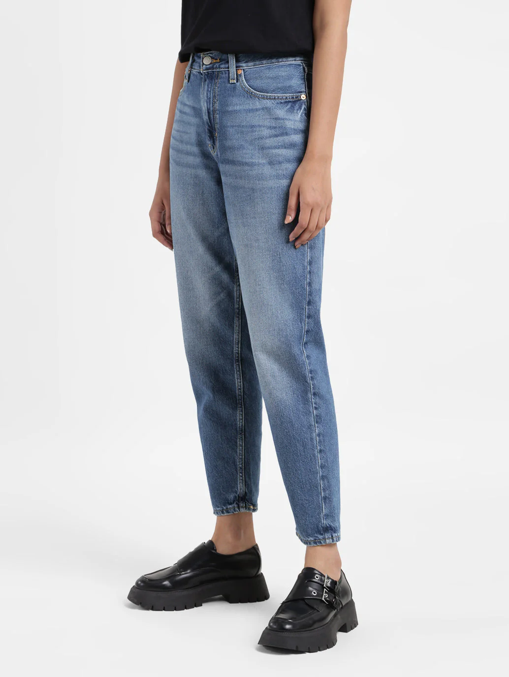 Women's 80s Mom Blue Loose Fit High Rise Jeans - Image 4