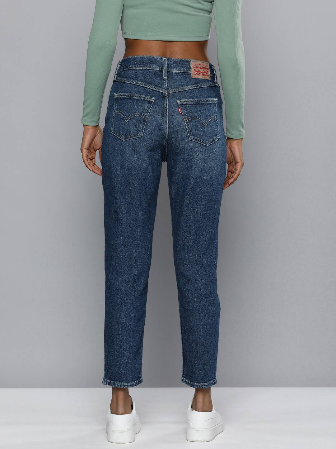 Women's 80s Mom Blue Loose Fit High Rise Jeans - Image 3