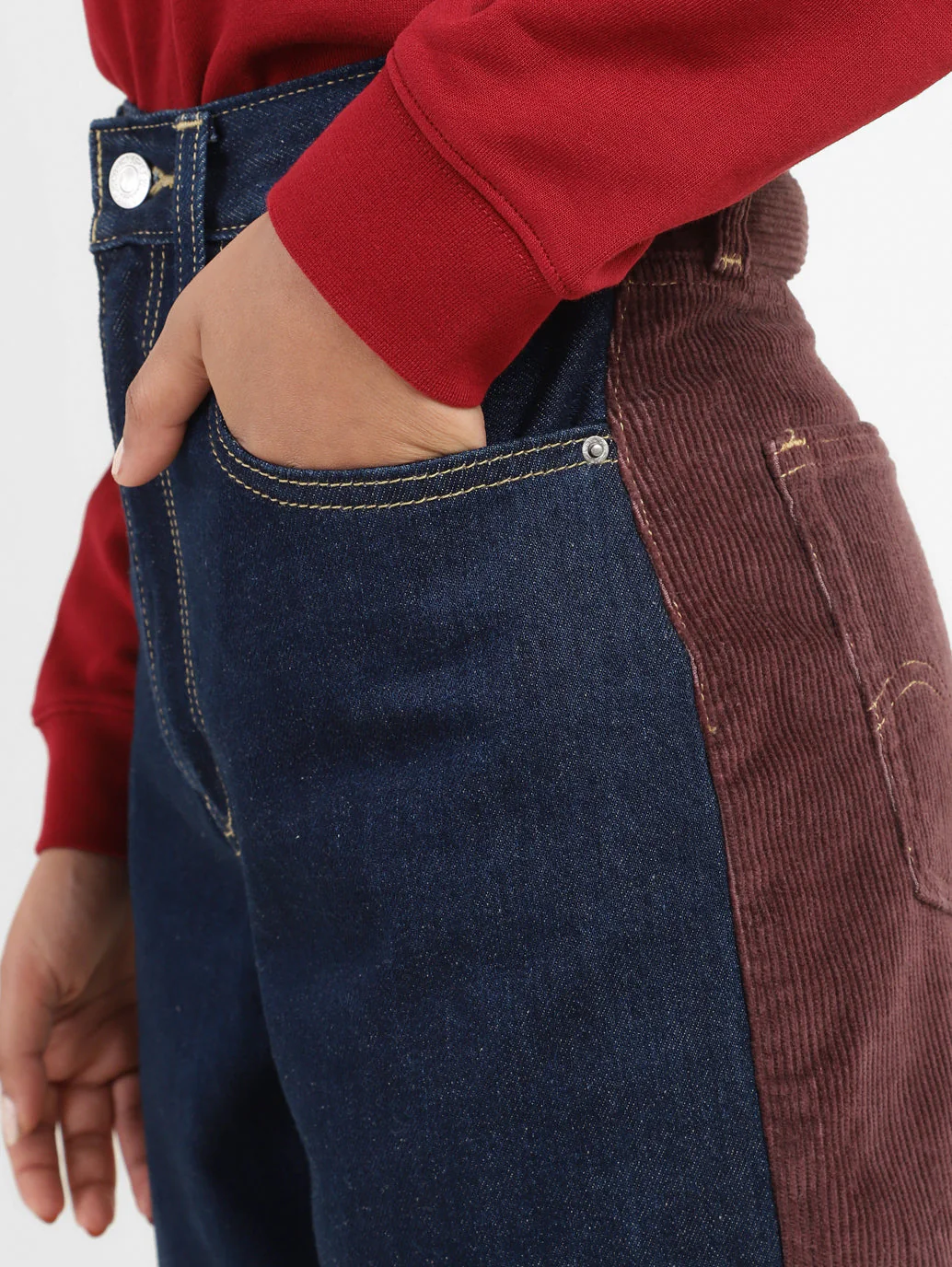 Women's 80s Mom Blue Loose Fit High Rise Jeans - Image 5