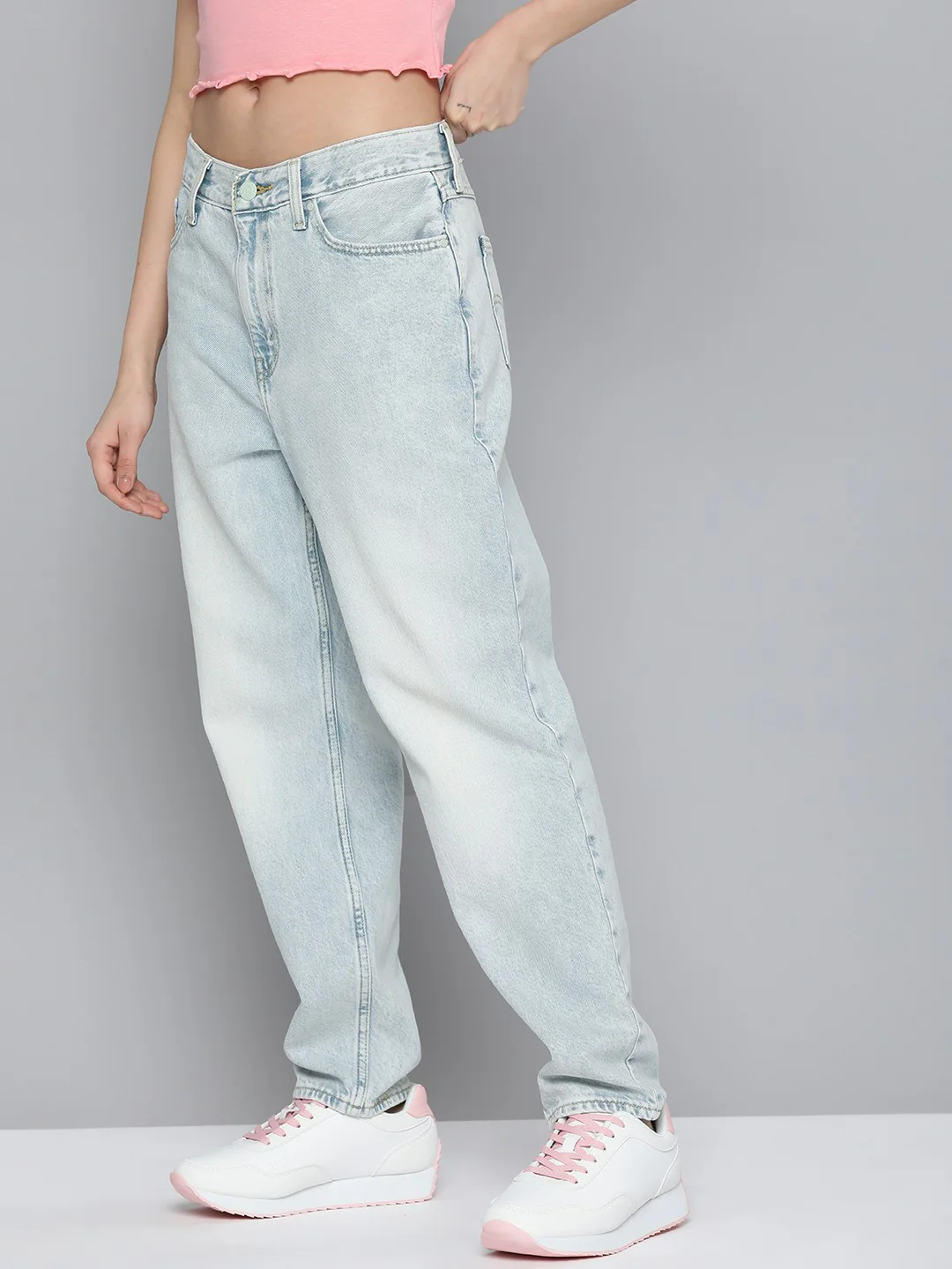 Women's 80s Mom Blue Loose Fit High Rise Jeans - Image 2