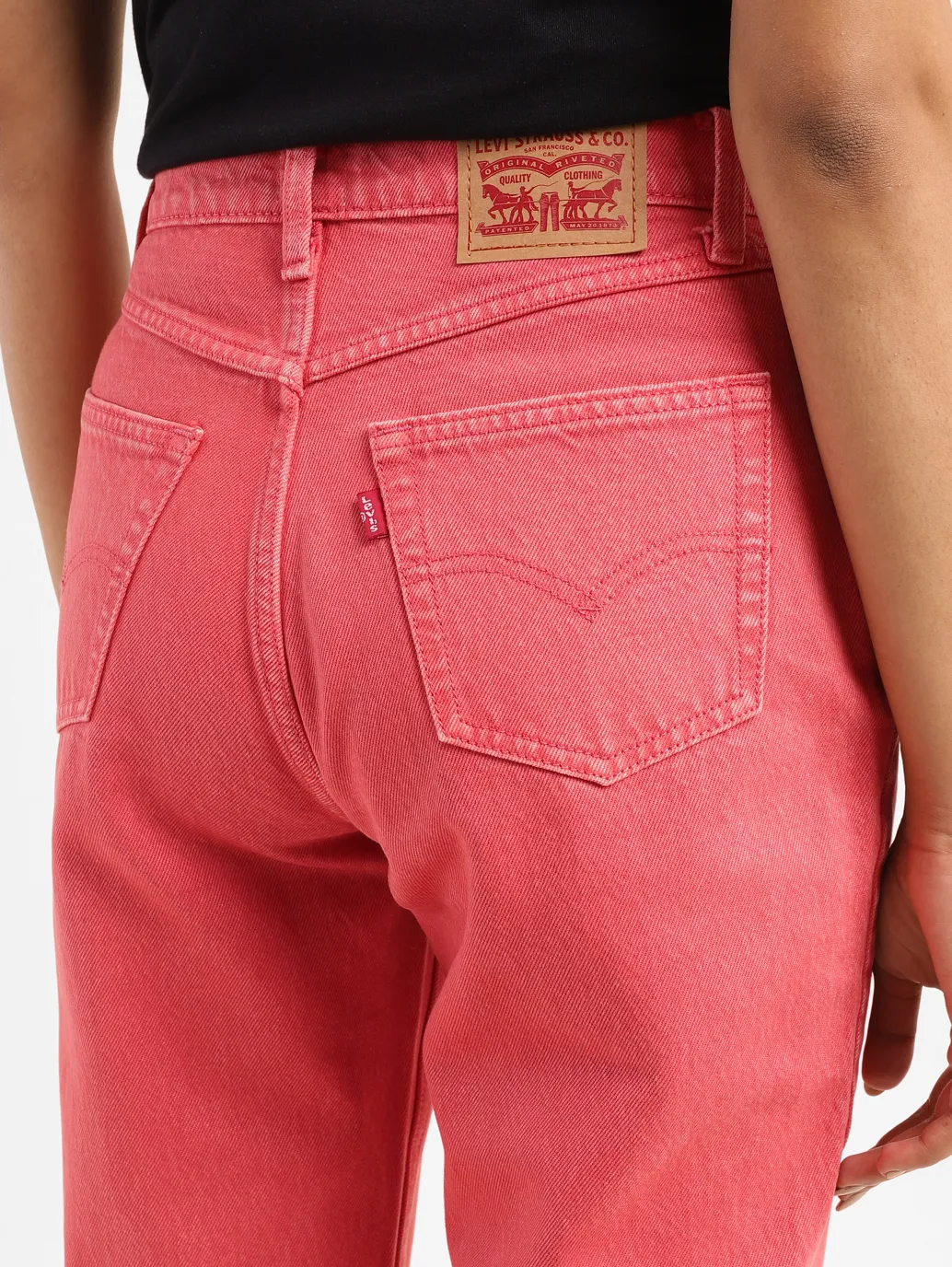 Women's 80s Mom Pink Loose Fit High Rise Jeans - Image 6