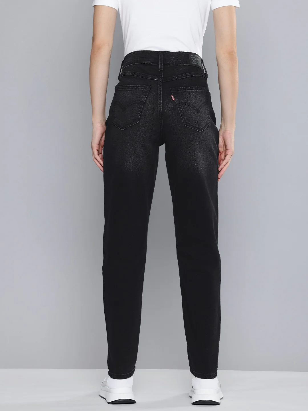 Women's 80s Mom Black Loose Fit High Rise Jeans - Image 2