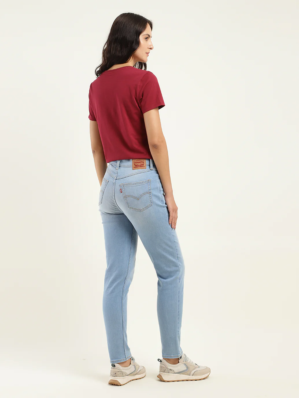 Women's 80s Mom Blue Loose Fit High Rise Jeans - Image 2
