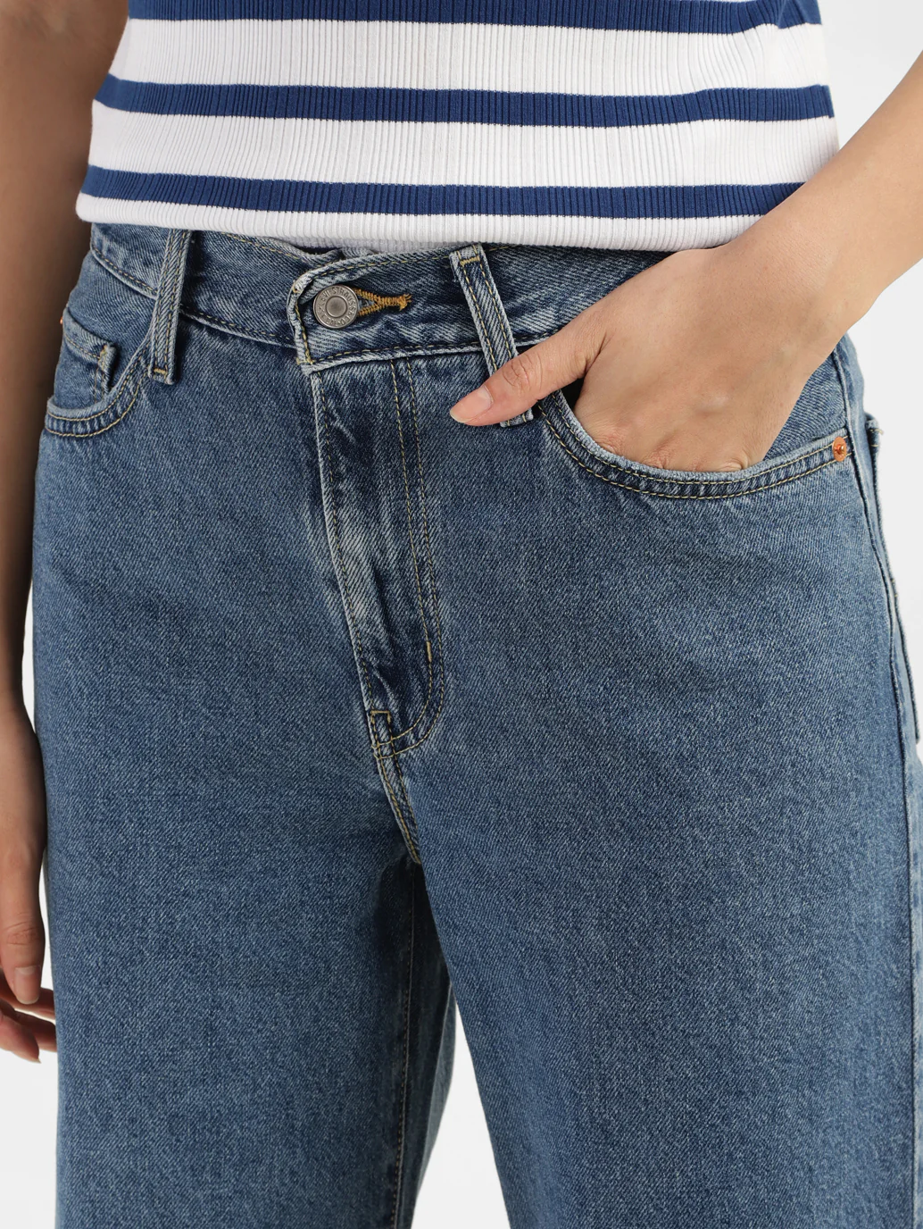 Women's 94 Blue Baggy Fit Mid Rise Jeans - Image 5