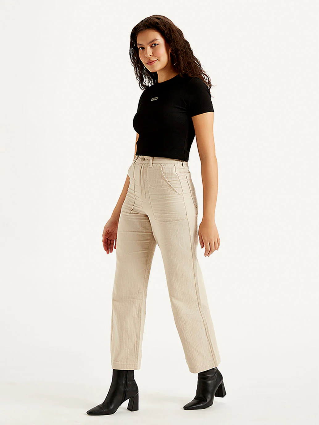 Women's High Rise Beige Loose Fit Trousers - Image 5