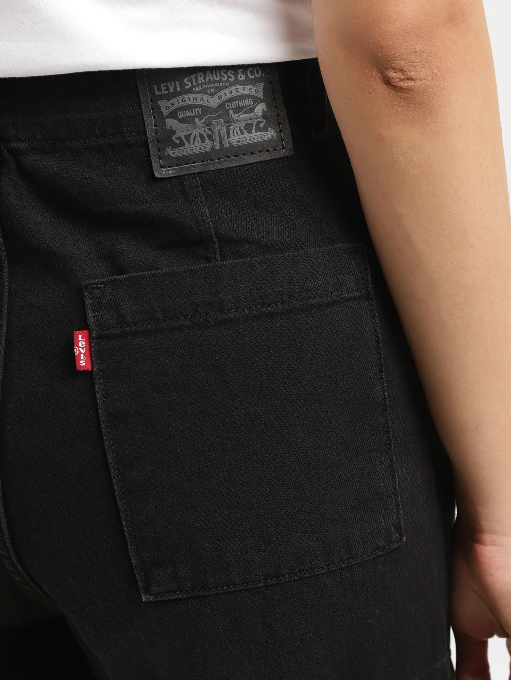 Women's High Rise Black Loose Fit Cargo Jeans - Image 5