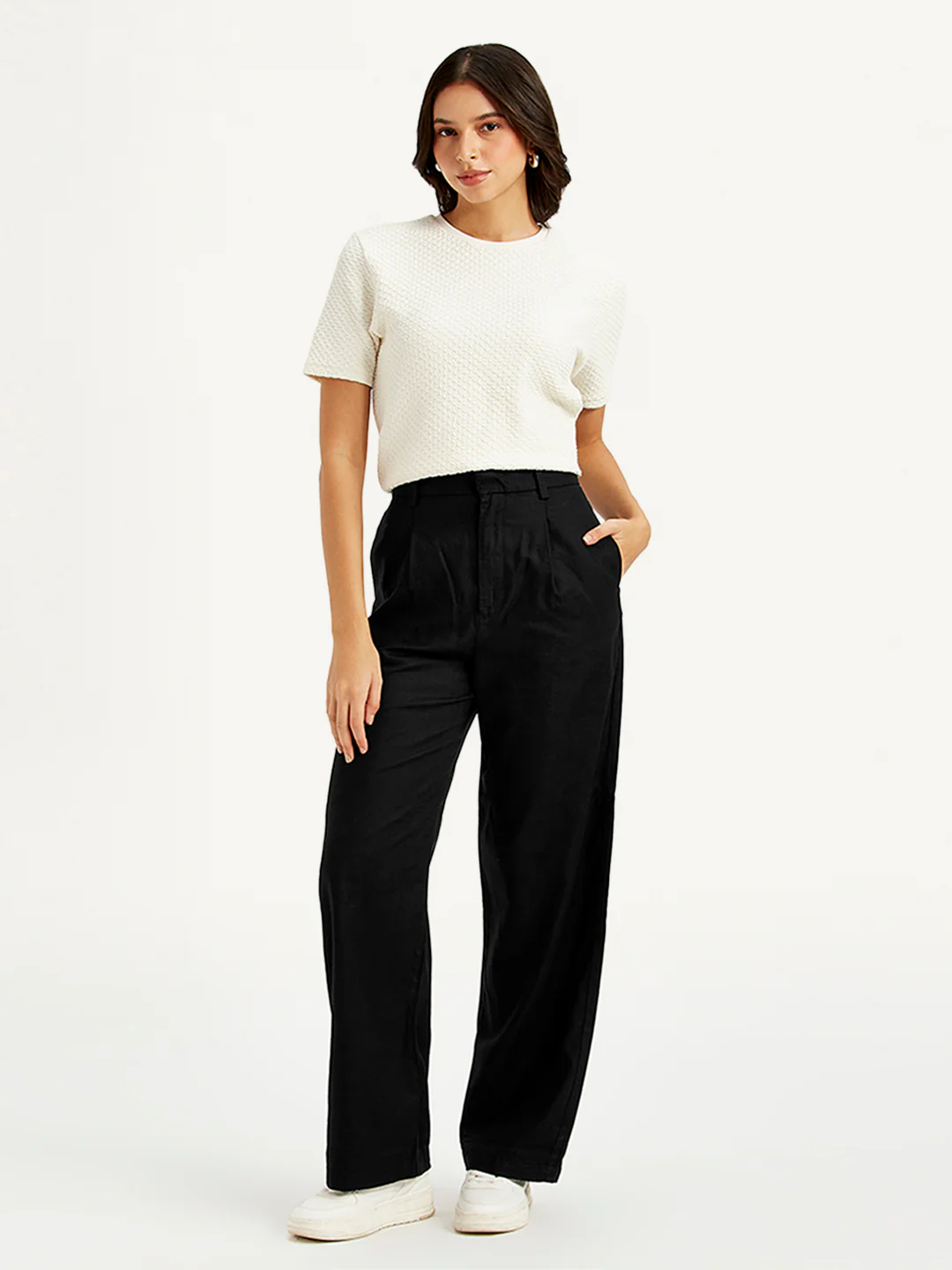 Women's High Rise Black Loose Fit Trousers - Image 2