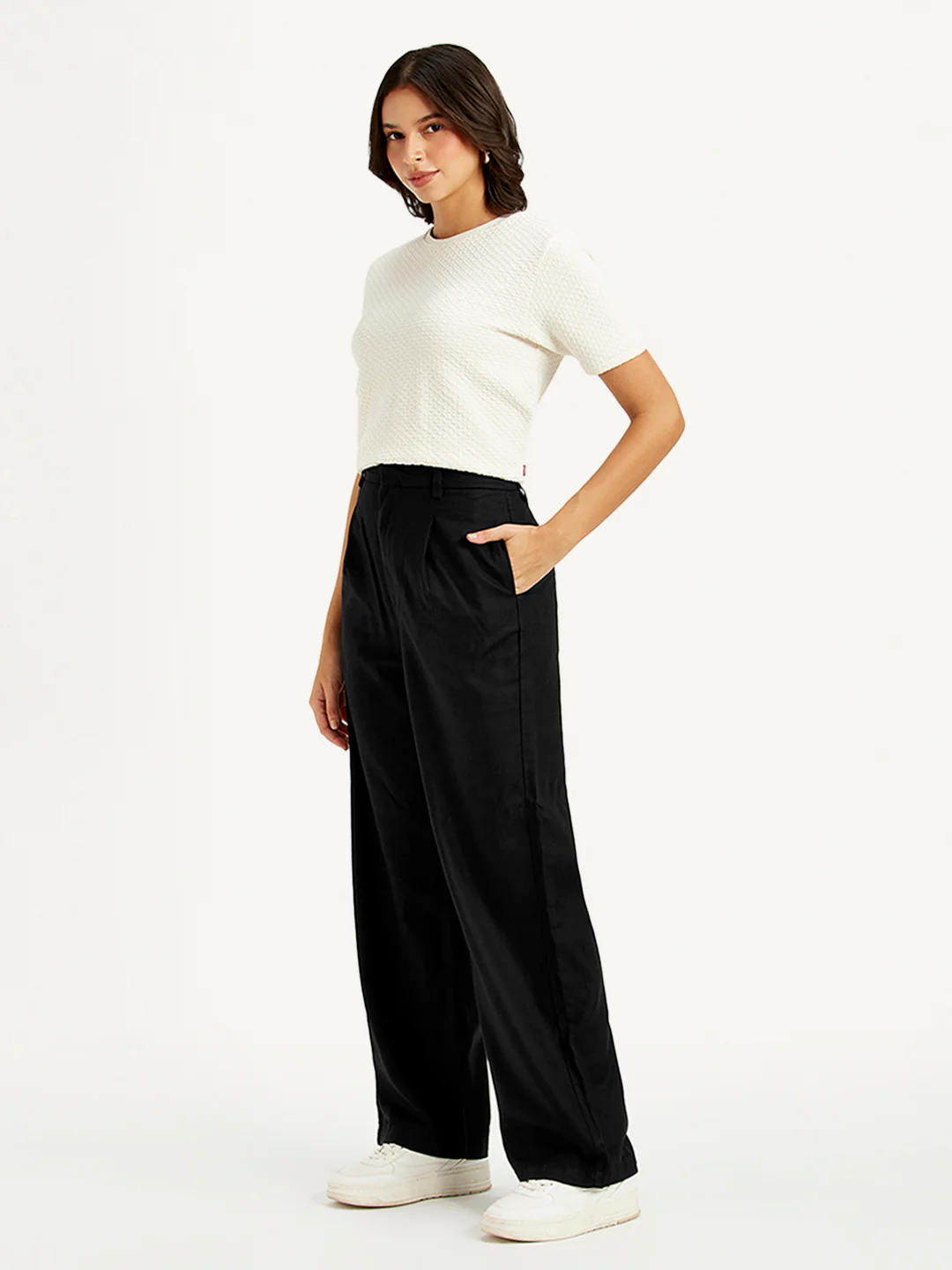 Women's High Rise Black Loose Fit Trousers - Image 4