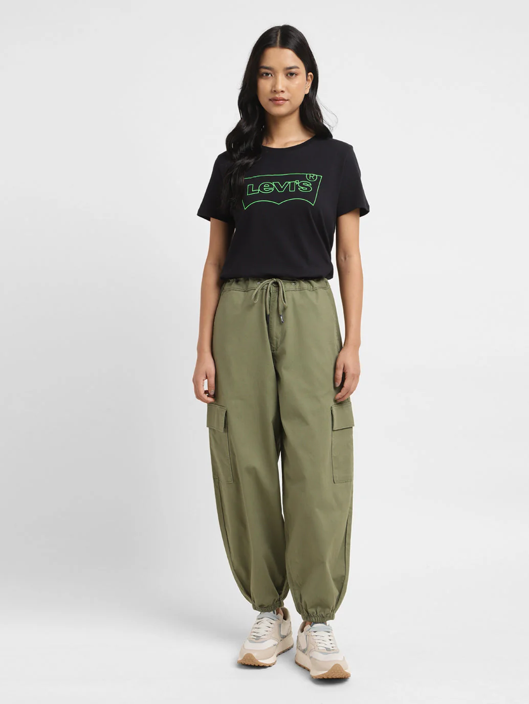 Women's High Rise Green Loose Tapered Fit Trousers - Image 7