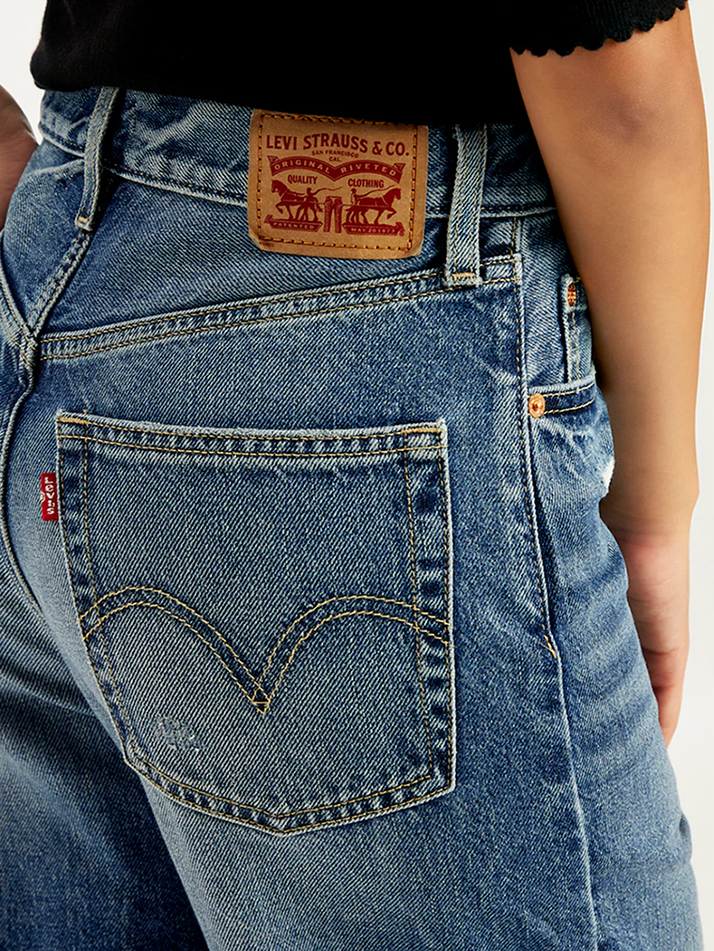 Women's Blue Loose Fit High Rise Jeans - Image 3