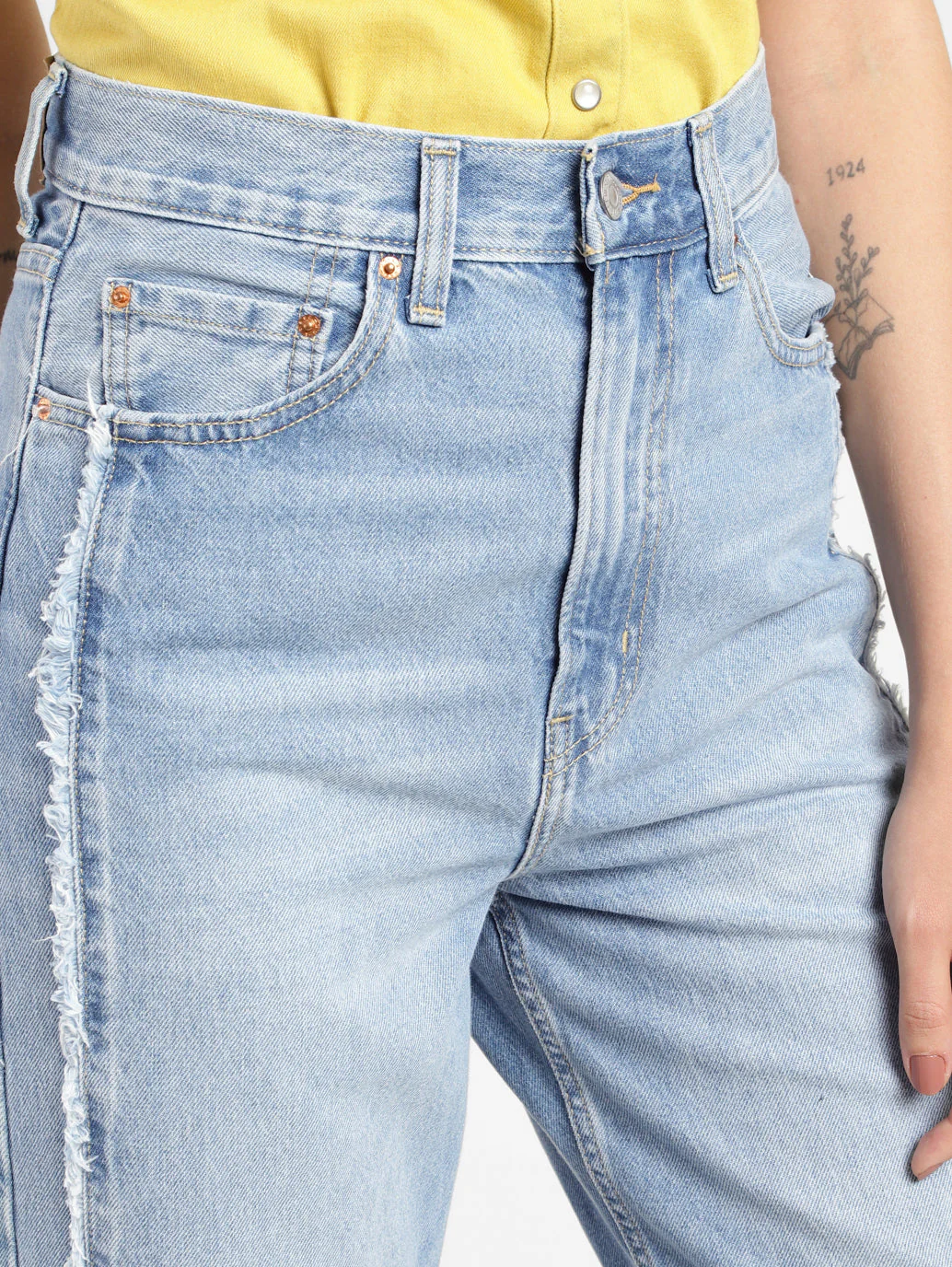 Women's Blue Loose Fit High Rise Jeans - Image 6
