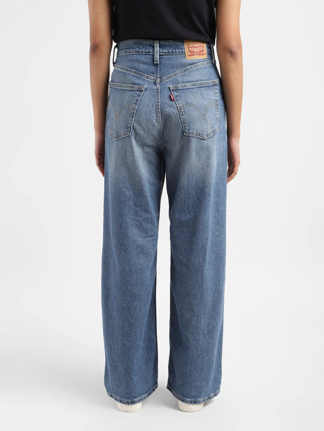 Women's Blue Loose Fit High Rise Jeans - Image 3