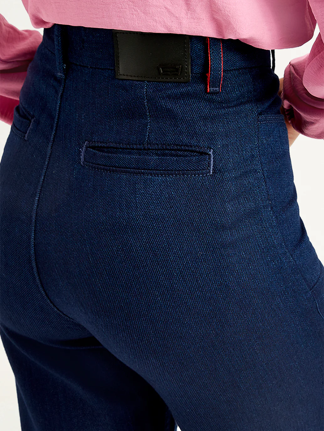 Women's Redloop Blue Loose Fit High Rise Jeans - Image 6
