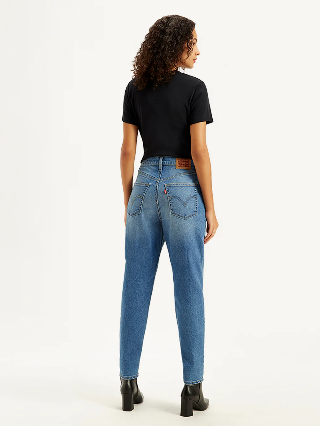 Women's Blue Loose Tapered Fit High Rise Jeans - Image 3