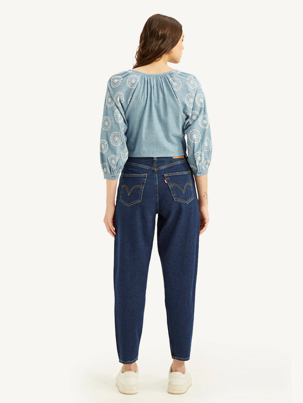 Women's Blue Loose Tapered Fit High Rise Jeans - Image 6